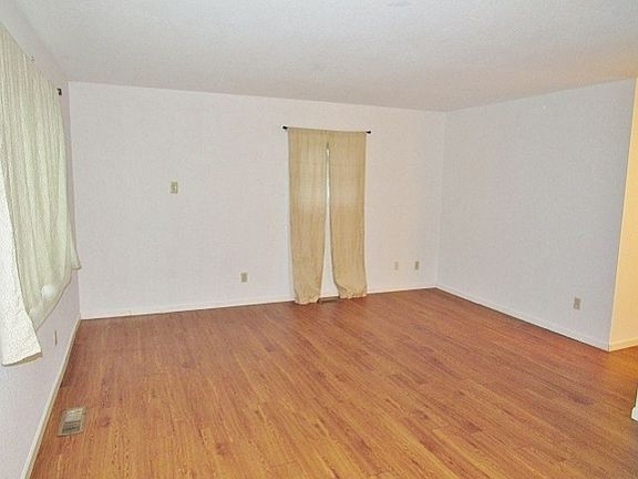 2nd image of 2701 N Peterson Dr