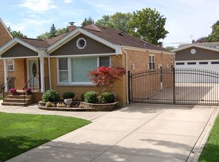 7850 N Nora Ave, Niles, IL 60714