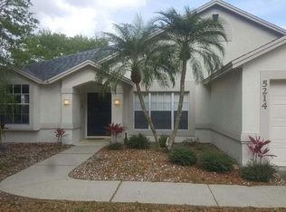 5214 Halstead Ln, Zephyrhills, FL 33541