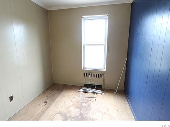 5th image of 14 Burhans Ave