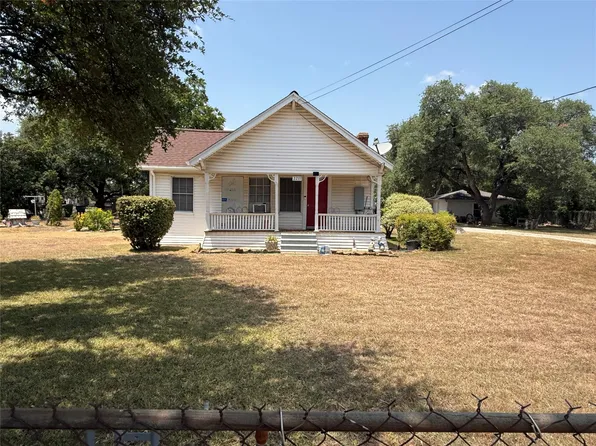 2233 Park Lake Dr, Waco, TX 76708