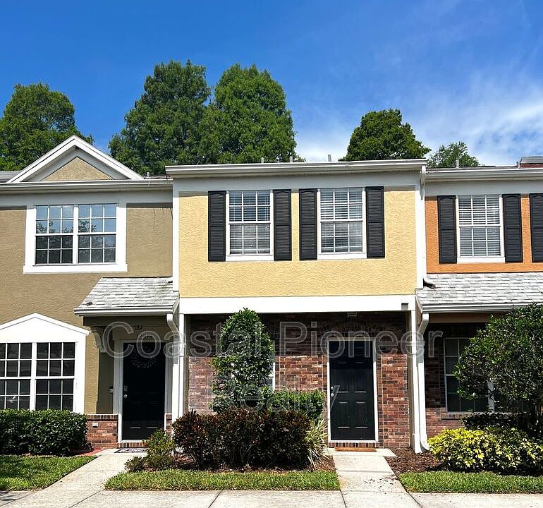 1st image of 12376 Berkeley Square Dr