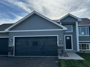 1748 Squirrel Way, New Richmond, WI 54017