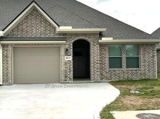 540 S 28th St #A, Nederland, TX 77627