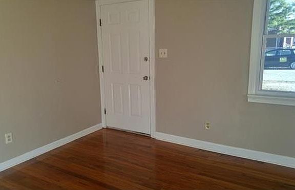 3rd image of 1810 Wakefield Ave