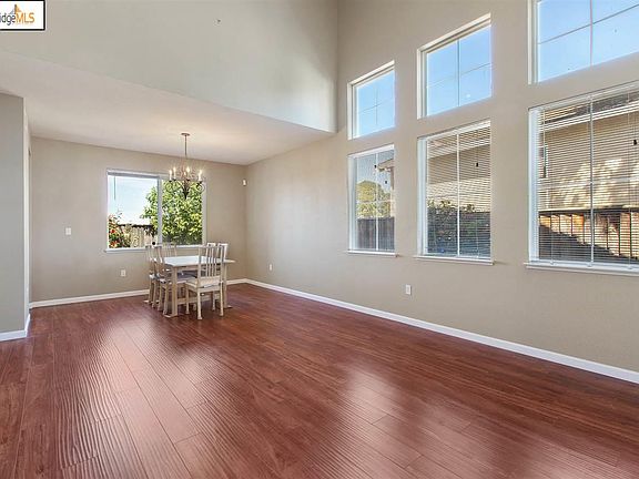 5th image of 762 Rock Rose Way