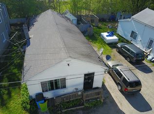 11915 Roxbury Dr NE, Sparta, MI 49345