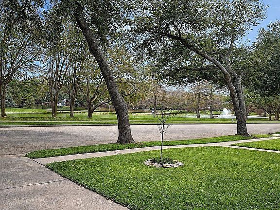 3rd image of 3227 Waters Way Dr