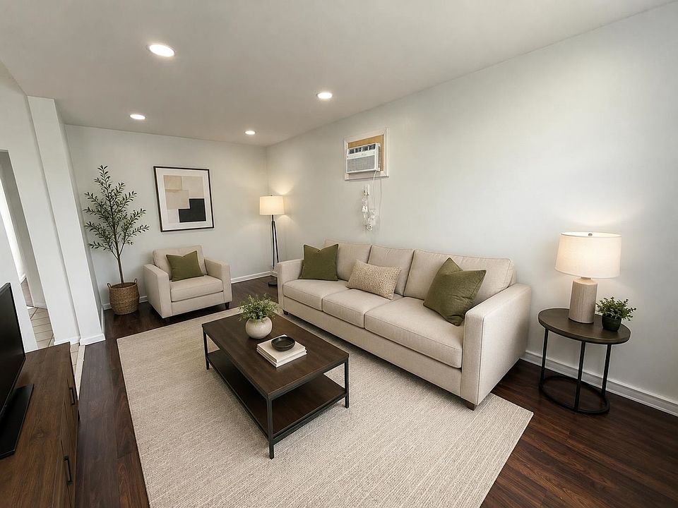 1st image of 847 7th St #2