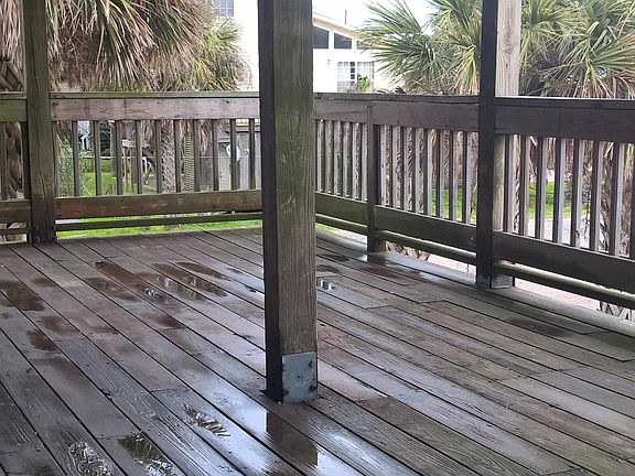 Private Deck 20x25 feet