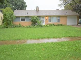 485 Brook Dr, Crystal Lake, IL 60014