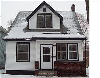 5th image of 748 Sherman Ave