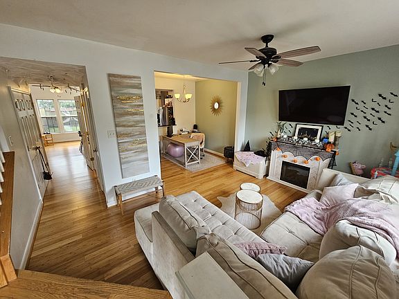 5th image of 2505 Mountain Ash Cir