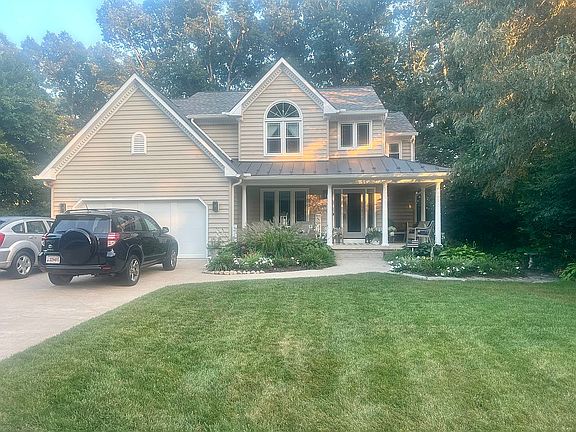 4th image of 9509 Charlesfield Dr