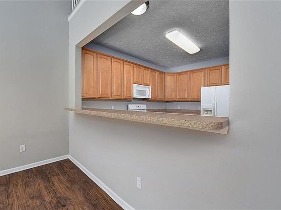 5th image of 29301 Hummingbird Cir #1