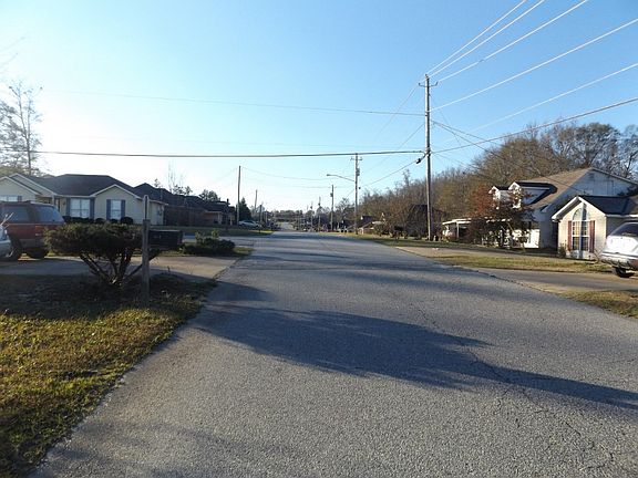 4th image of 601 Mill Pond Dr