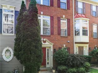 616 Eisenhower Dr, Frederick, MD 21703