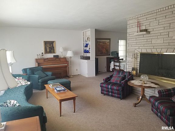 4th image of 129 E Northridge Ln