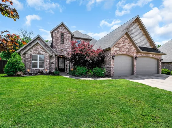 4010 NE Miner Ct, Bentonville, AR 72712