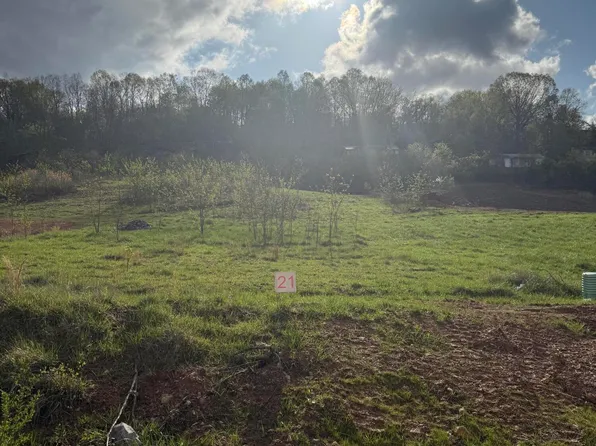 829 Granby Rd, Kingsport, TN 37660