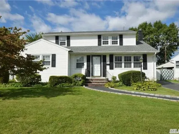 (undisclosed Address), Hicksville, NY 11801