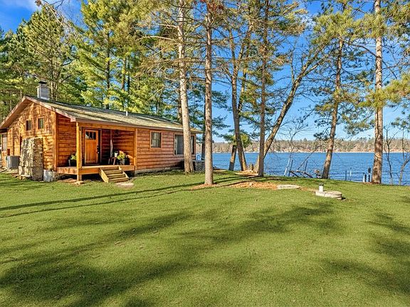 5th image of 2922 E Long Lake Rd