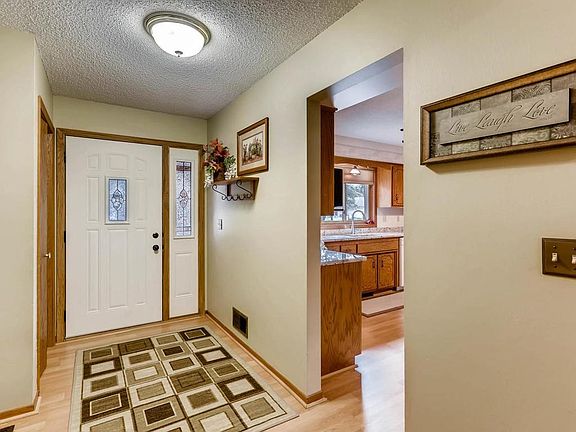 3rd image of 5493 Daisy Ct