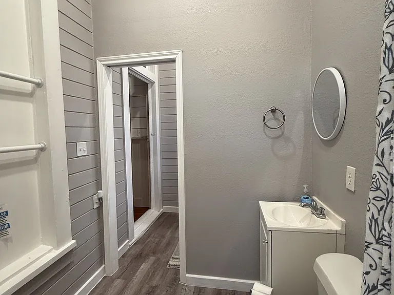 1500 Fleming Dr — Photo 27