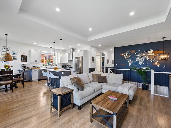 3rd image of 220 Shepherd Rd #1