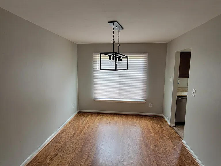 904 Alewife Ct — Photo 5