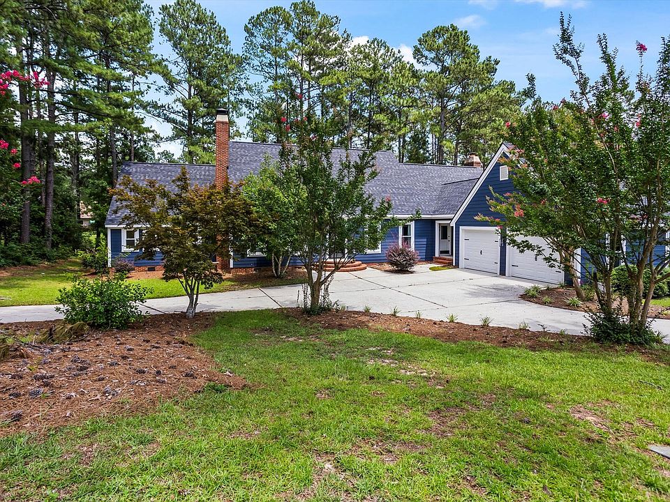 1st image of 296 Willow Lake Dr
