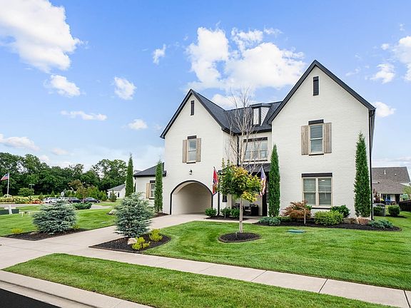 2nd image of 7082 Balcolm Ct
