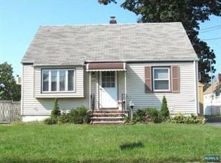 607 Spruce Ave, Saddle Brook, NJ 07663