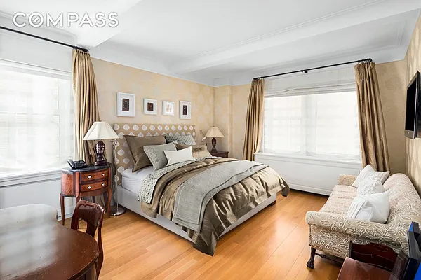 Sold by Compass | media 6