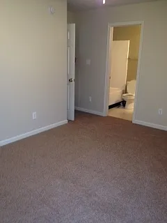 2620 E Oaklawn Ct — Photo 11
