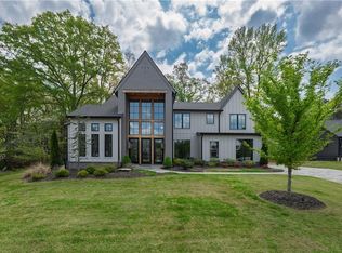 135 Mayfield Cir, Alpharetta, GA 30009