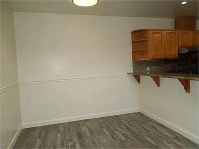 178 Scotia Ave — Photo 8