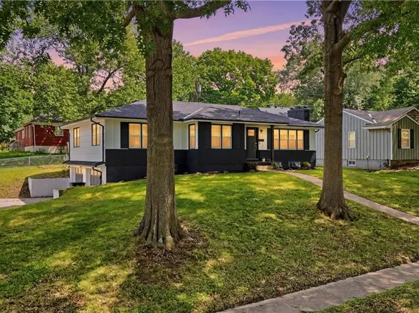 9500 E 79th Ter, Raytown, MO 64138