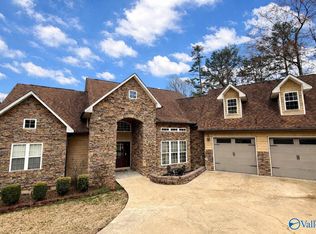 1107 Scenic Dr, Gadsden, AL 35904