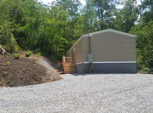 100 Grape Cove Rd, Sylva, NC 28779