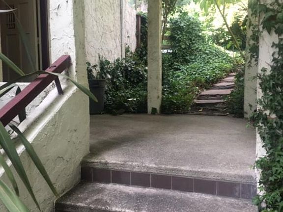 2nd image of 1700 Escalona Dr Unit A