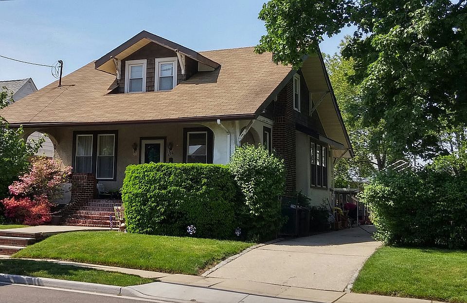 1st image of 106 Dow Ave