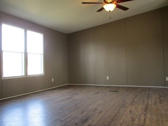 3rd image of 5 Tex McClure Ln