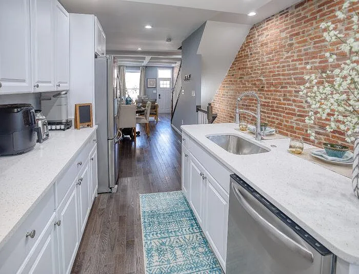 324 S Macon St — Photo 15
