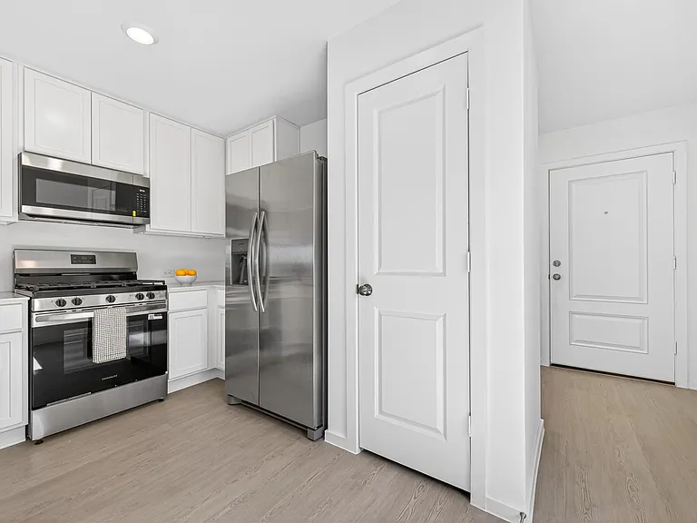 28522 Golden Hay Dr — Photo 7