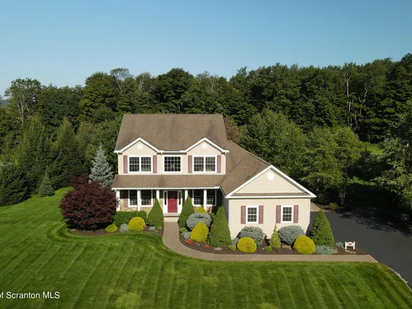 104 Stonefield Dr, Jefferson Township, PA 18436