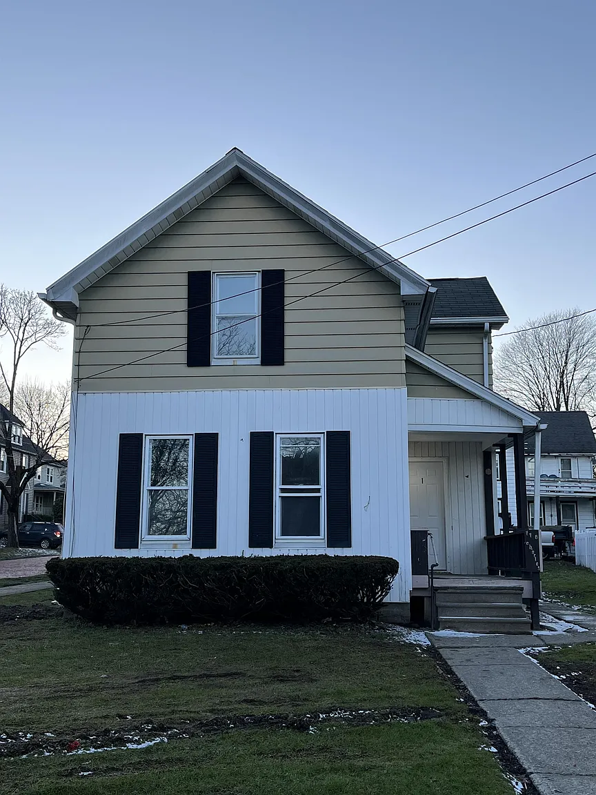 110 Charles St #1 photo 1