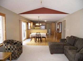 983 Lone Oak Ln SW, Oronoco, MN 55960