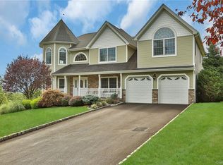 70 Highview Ave, Nanuet, NY 10954