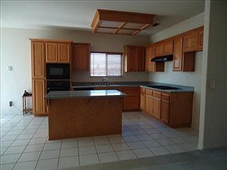 4th image of 557 Anna Dr